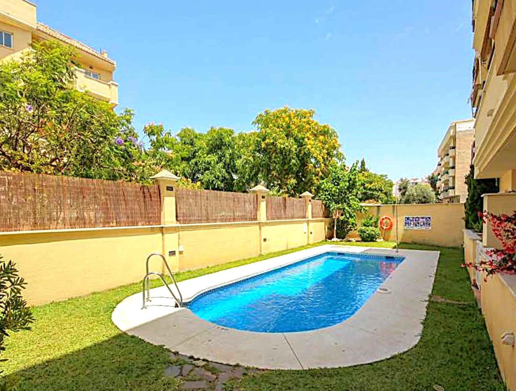 Luxury Apartment Holiday Rental Ne Nerja Exteriör bild